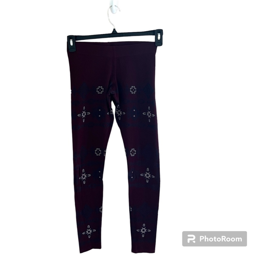 ◼️GARAGE: Women’s size S, maroon w/pattern stretchy leggings, preowned◼️